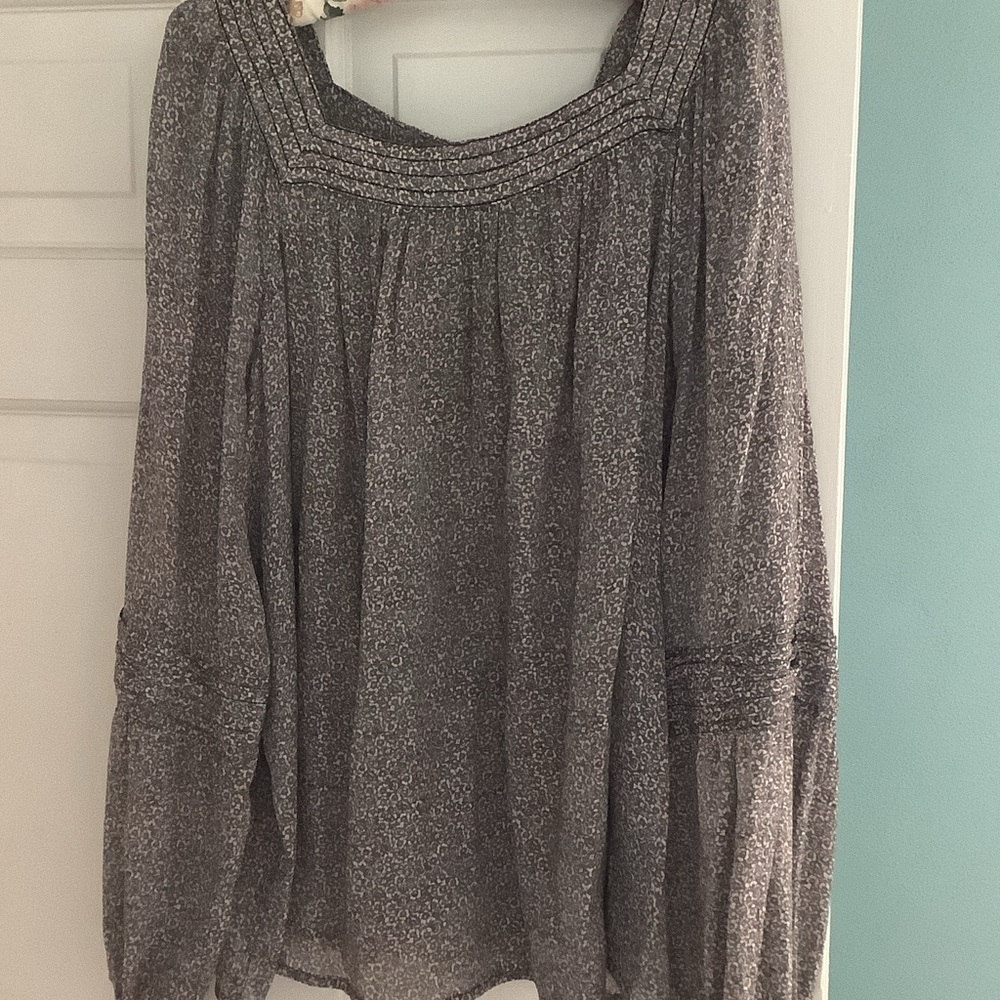 LC Lauren Conrad Floral Gray Blouse